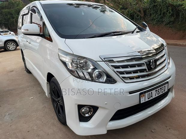 Toyota Alphard 2011 White