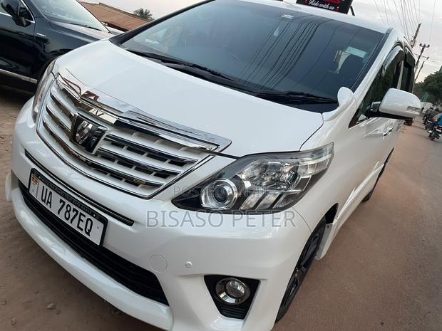 Toyota Alphard 2011 White
