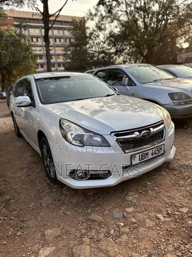 Subaru Legacy 2010 White