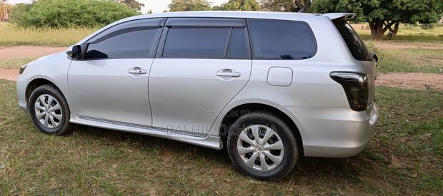Toyota Corolla Fielder 2009 Silver