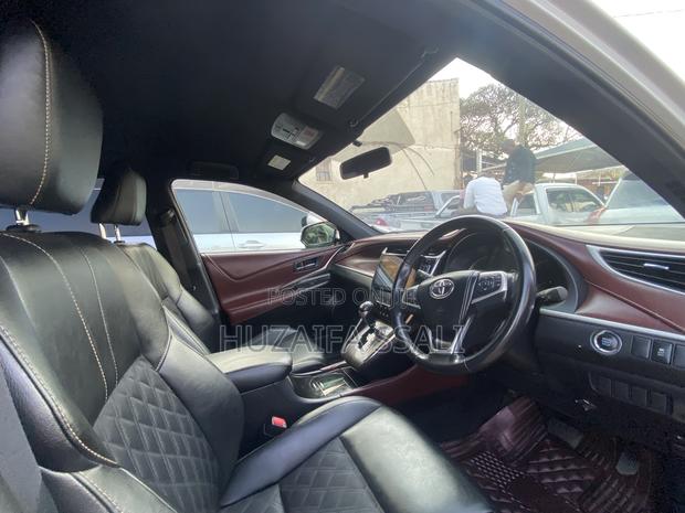 Toyota Harrier 2023 White