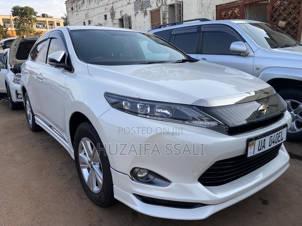 Toyota Harrier 2023 White