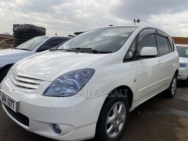 Toyota Corolla Spacio 2009 White