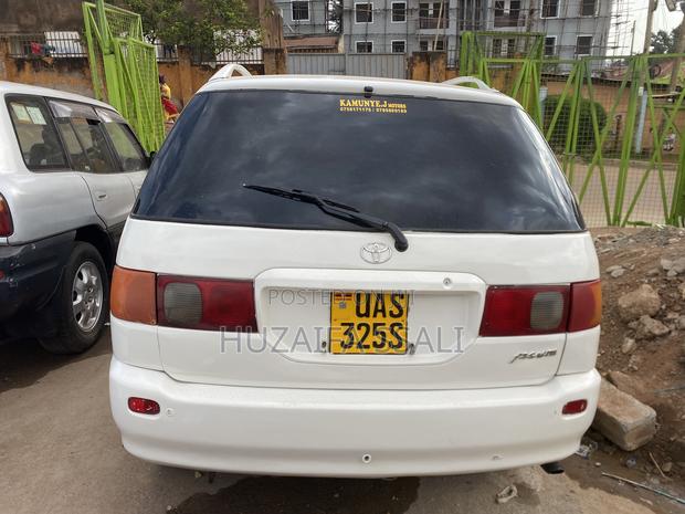 Toyota Ipsum 2008 White