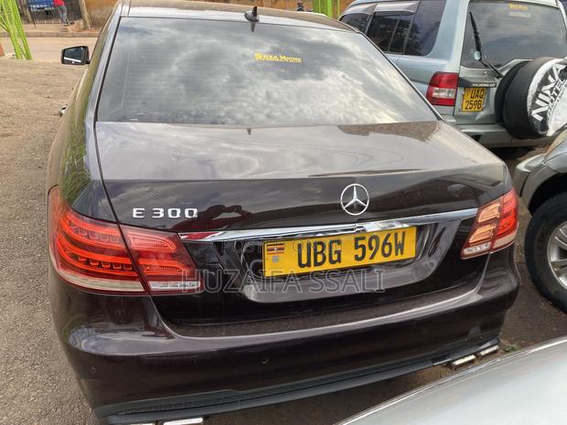 Mercedes-Benz E300 2010 Gray