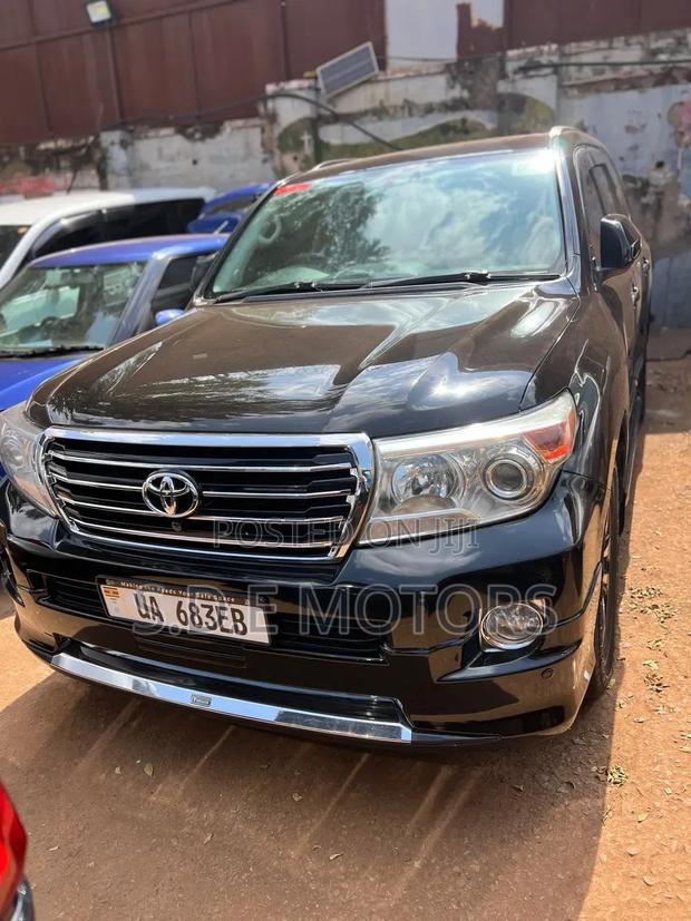 Toyota Land Cruiser 4.6 V8 ZX 2013 Black