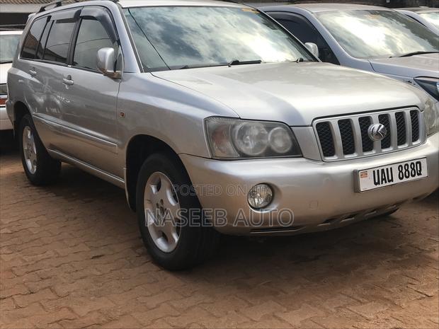 Toyota Kluger 2004 Silver