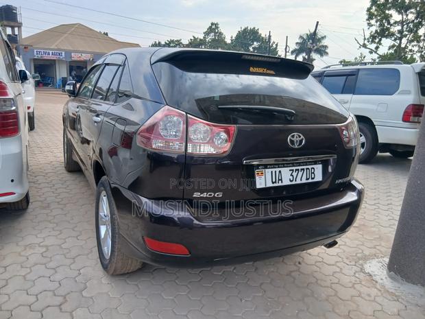 Toyota Harrier 2010 Maroon