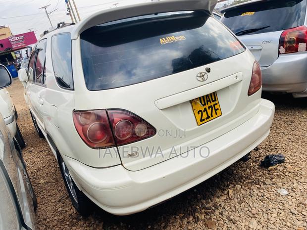 Toyota Harrier 3.0 V6 2002
