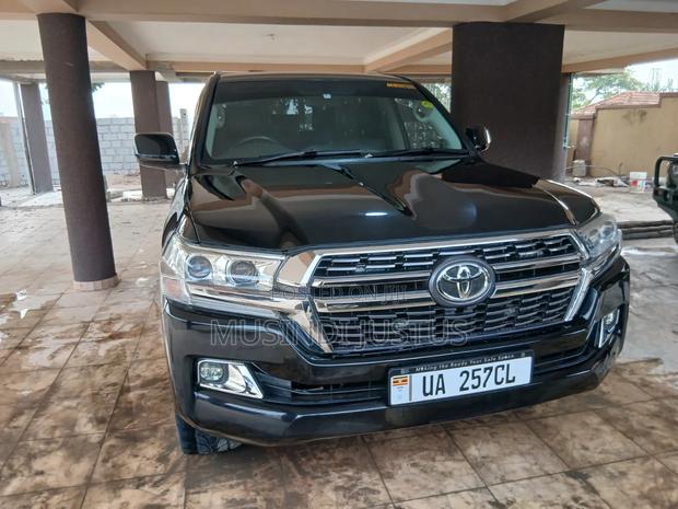 Toyota Land Cruiser Prado 2013 Black