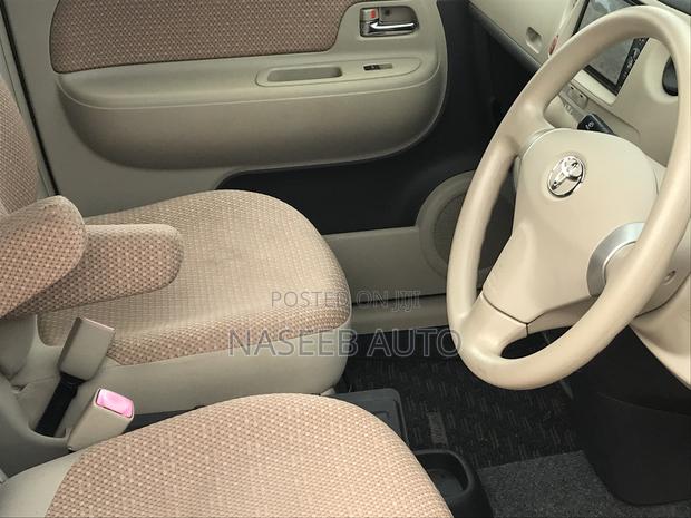 Toyota Sienta 2010 White