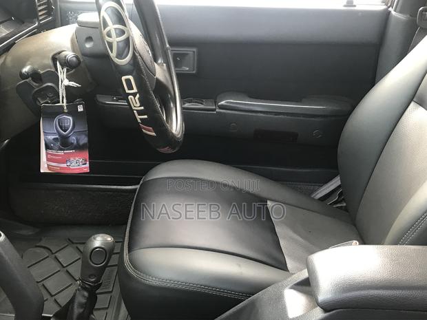 Toyota Hilux Surf 2000 Blue