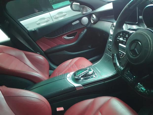 Mercedes-Benz C200 2018 Black