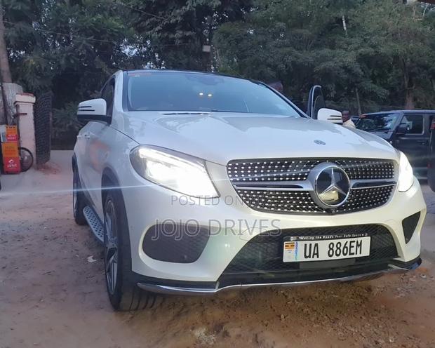 Mercedes-Benz GLE-Class GLE 350d 4MATIC 2018 White