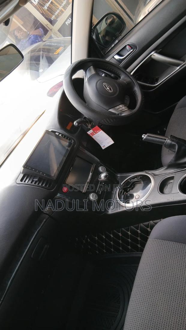 Subaru Legacy 2009 Silver