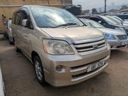 Toyota Noah 2005 Gold for sale