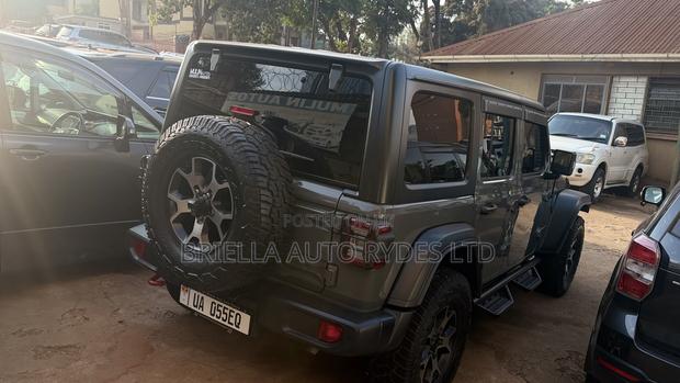 Jeep Wrangler 2020 Beige