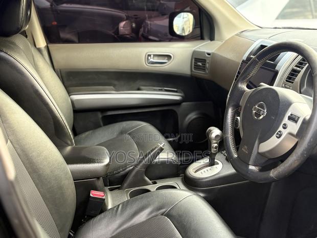 Nissan X-Trail 2.0 Petrol XE 2010 Black