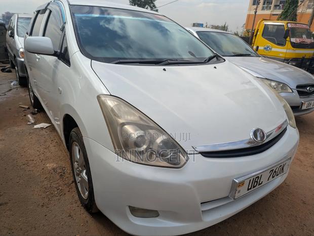 Toyota Wish 2009 White