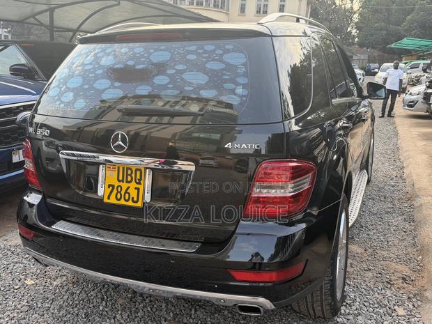 Mercedes-Benz M Class 2011 Black
