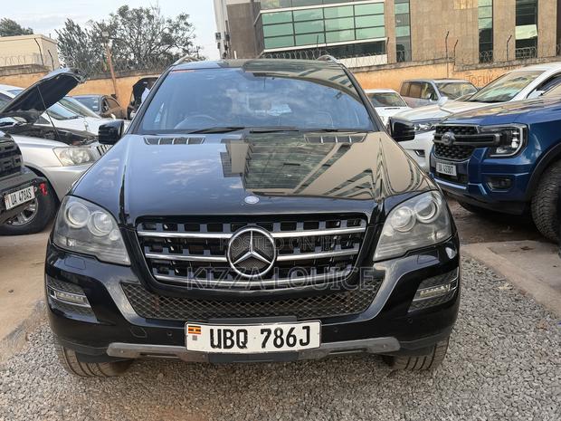 Mercedes-Benz M Class 2011 Black