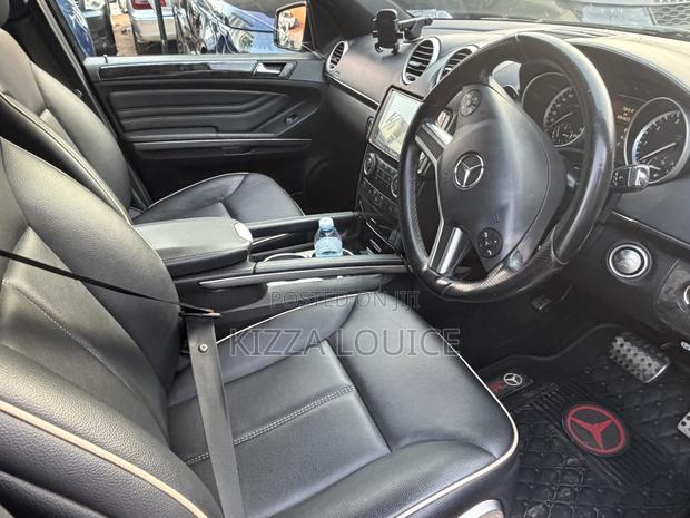 Mercedes-Benz M Class 2011 Black