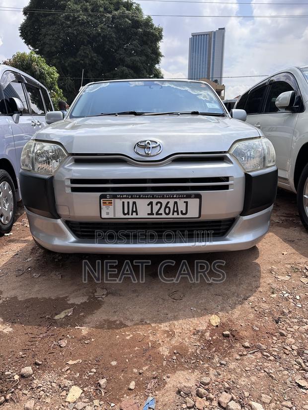 Toyota Probox 2014 Silver