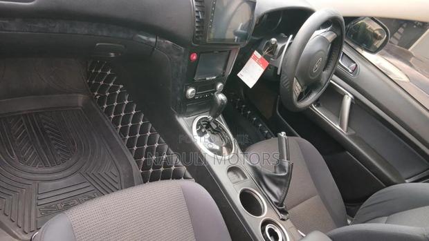 Subaru Legacy 2009 Silver
