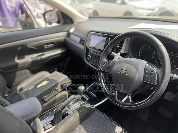 Mitsubishi Outlander SE FWD 2017 Black