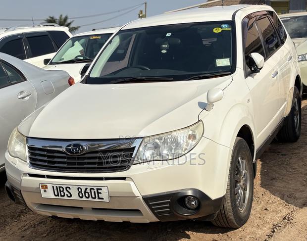 Subaru Forester 2010 White