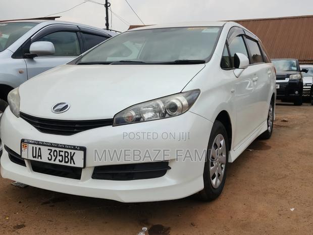 Toyota Wish 2010 White