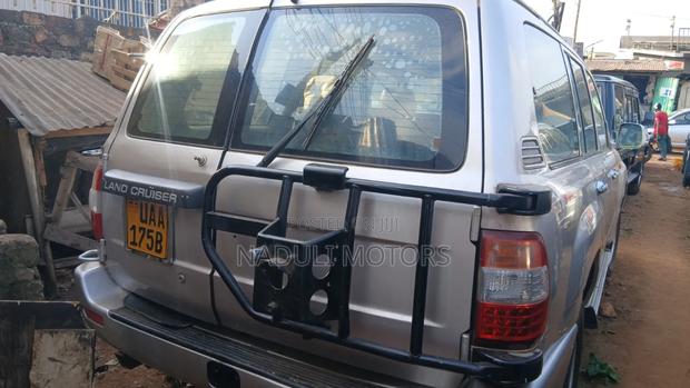 Toyota Land Cruiser Prado 2006 Silver