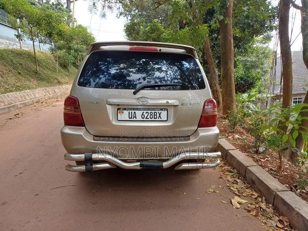 Toyota Kluger 2008 Gold