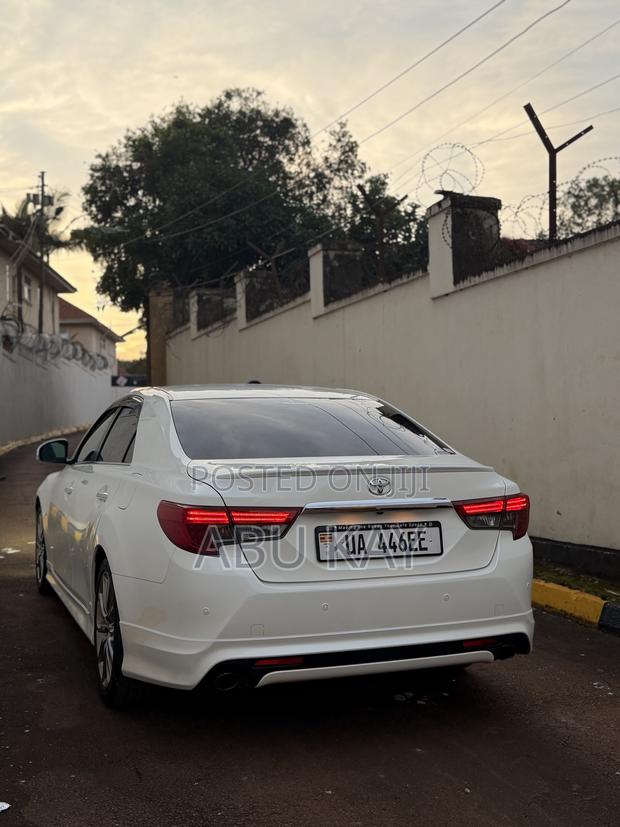 Toyota Mark X 2.5 AWD 2012 White