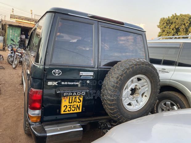 Toyota Land Cruiser Prado 1999 Blue