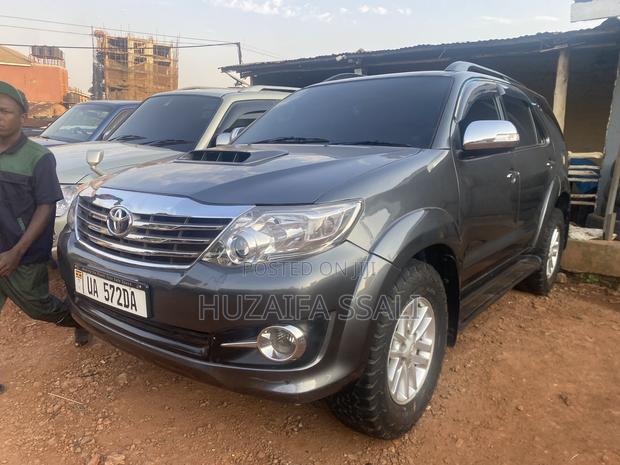 Toyota Fortuner 2013 Gray