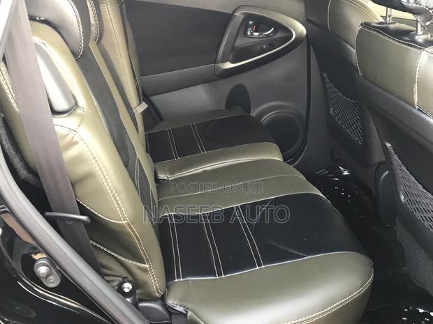 Toyota Vanguard 2011 Black