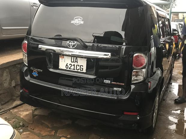 Toyota Rumion 1.5 FWD 2023 Black