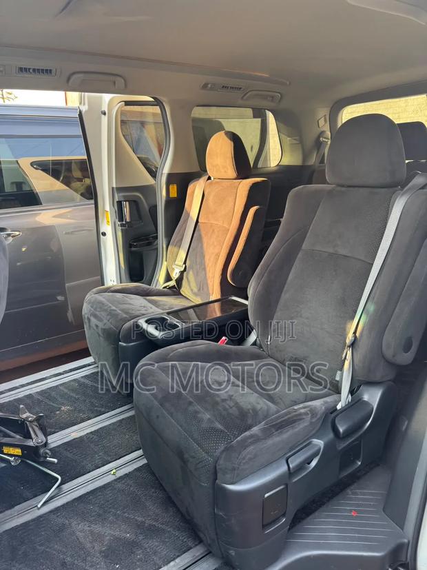 Toyota Alphard 2013 White