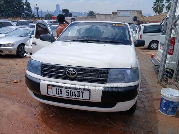Toyota Probox 2010 White