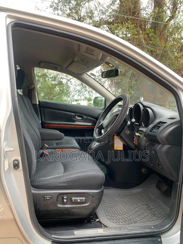 Toyota Harrier 2009 Silver