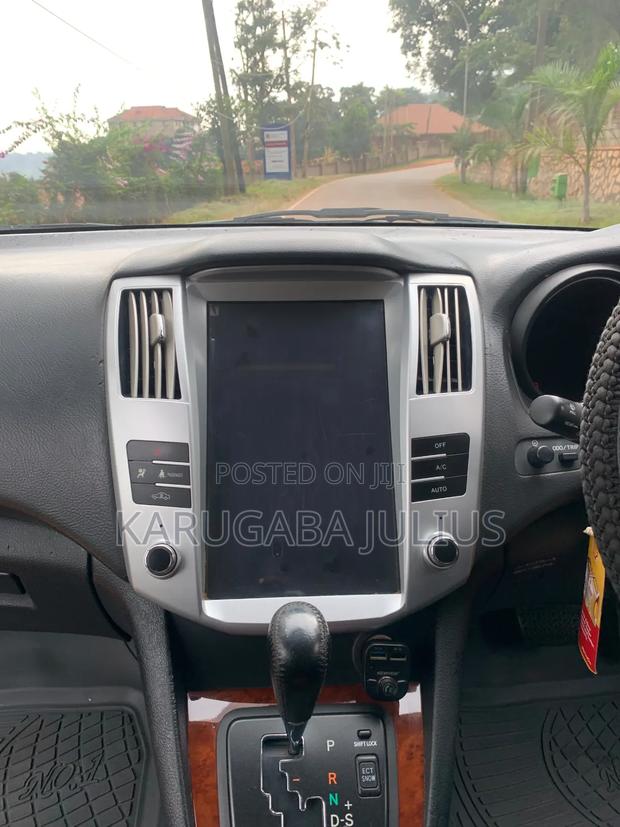 Toyota Harrier 2009 Silver