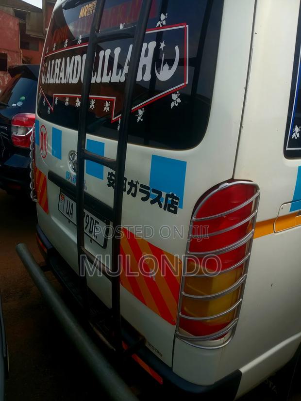 Toyota HiAce SV Premium 2013 White