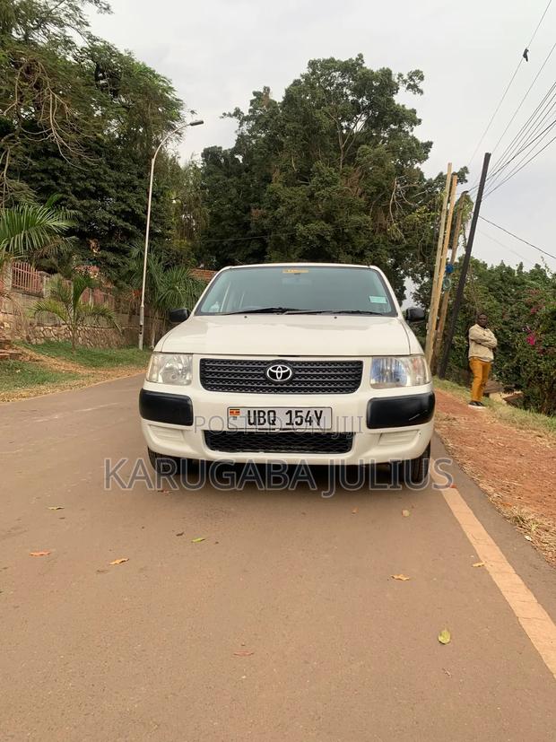 Toyota Probox 2010 White