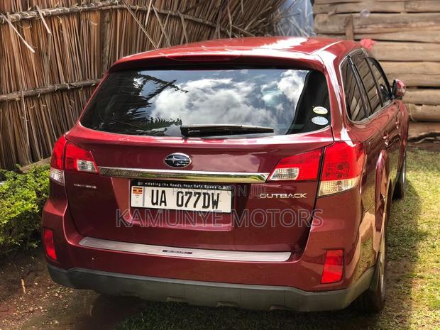 Subaru Outback 2010 Maroon