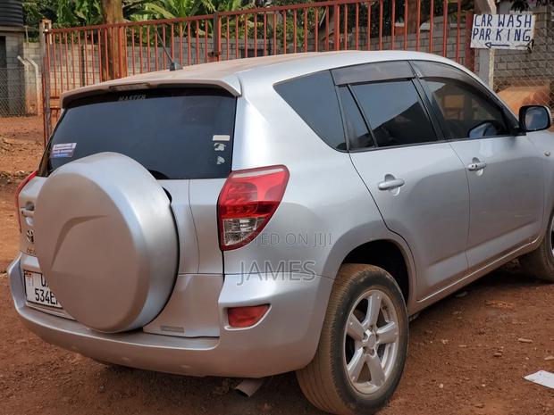 Toyota RAV4 2006 Silver