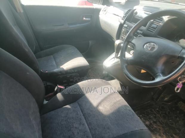 Toyota Corolla Spacio 2003 Silver