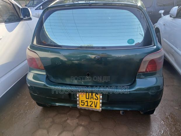 Toyota Vitz 2002 Green