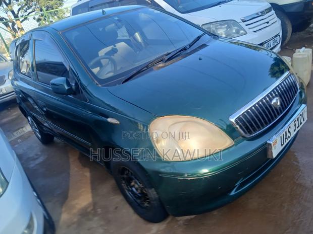 Toyota Vitz 2002 Green