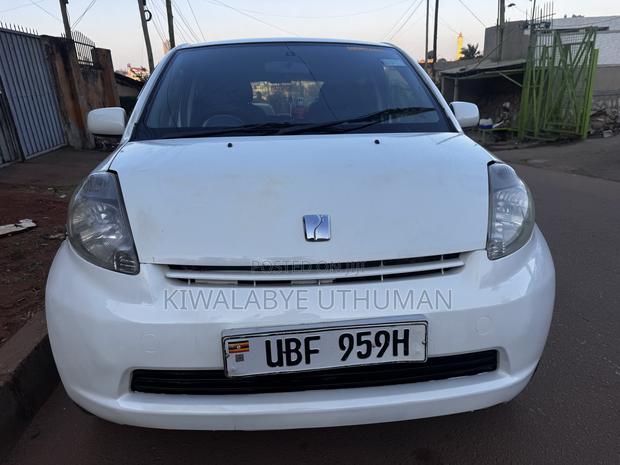 Toyota Passo 2008 White